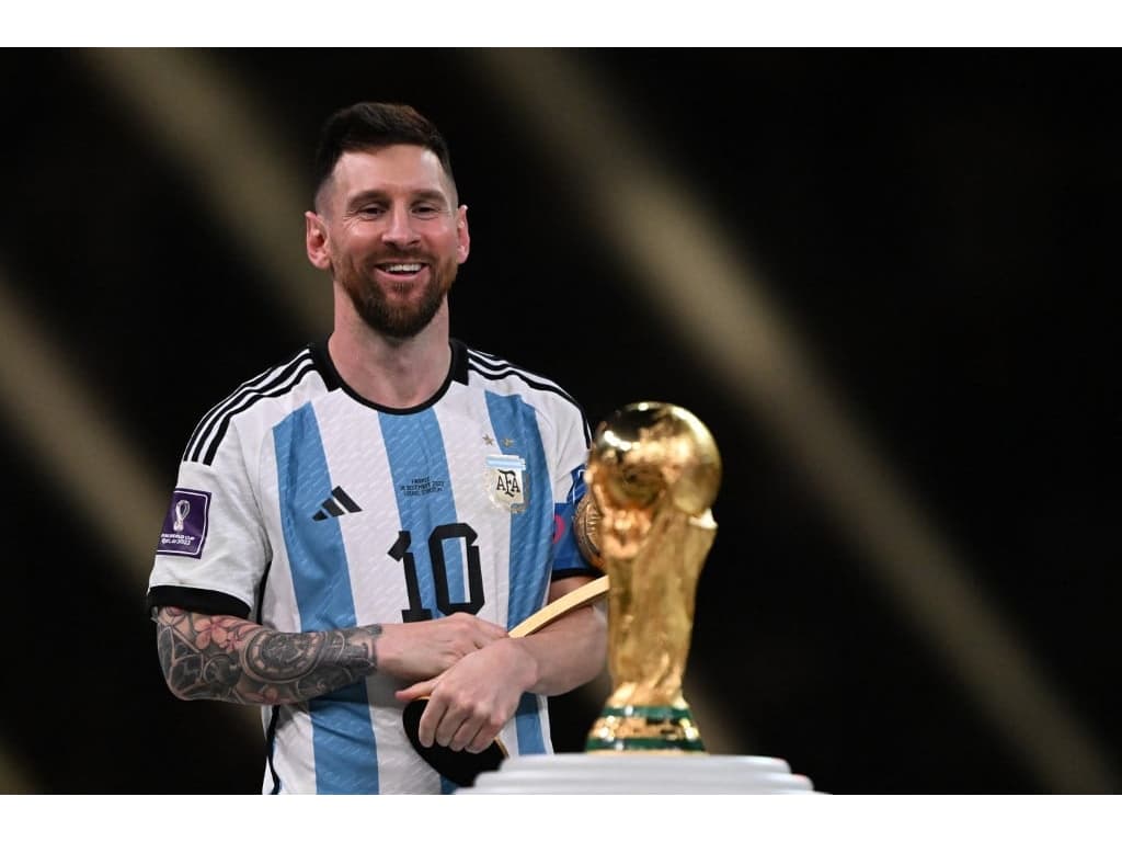 Título mundial com Argentina encerra debate sobre Messi e Cristiano Ronaldo