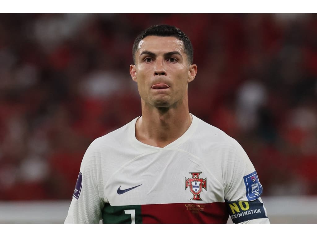 Cristiano Ronaldo pode deixar Al-Nassr rumo à Premier League caso clube  inglês consiga vaga na Champions - Lance!
