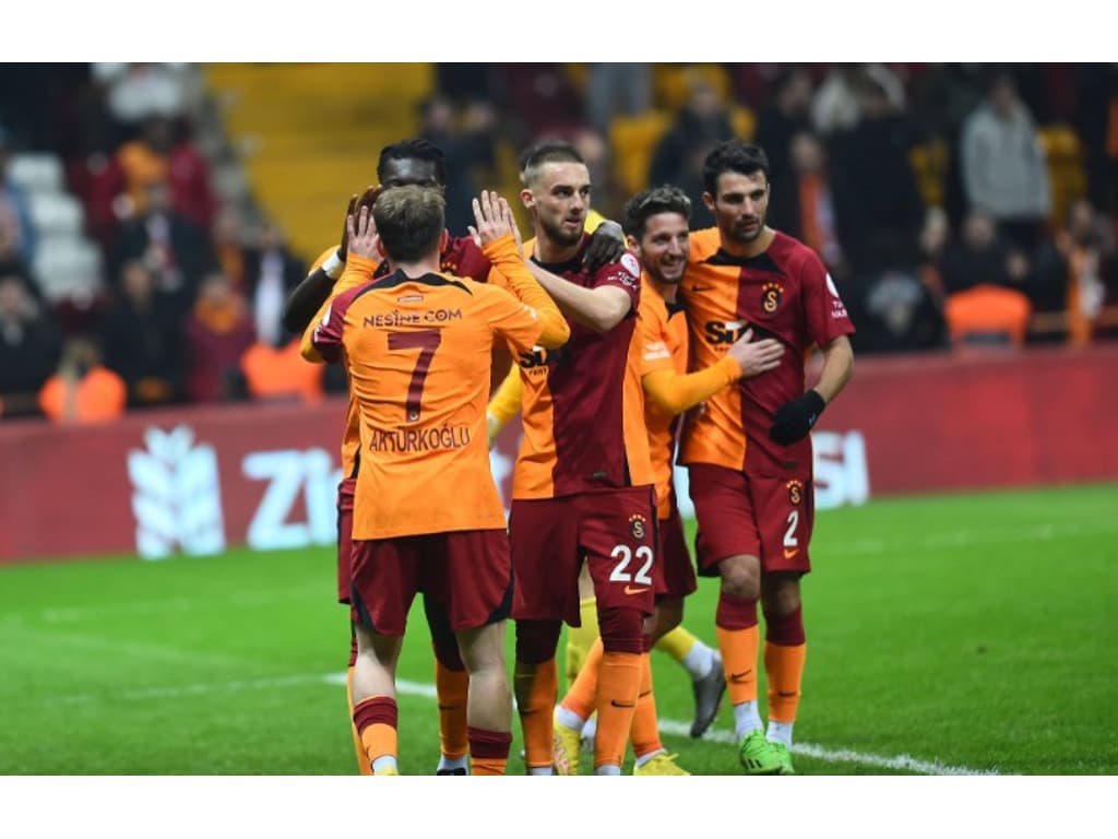 BESIKTAS x GALATASARAY AO VIVO - CAMPEONATO TURCO - EM TEMPO REAL 