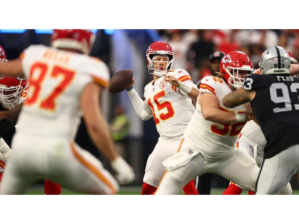 NFL: Eagles e Chiefs são campeões de conferência e disputarão o