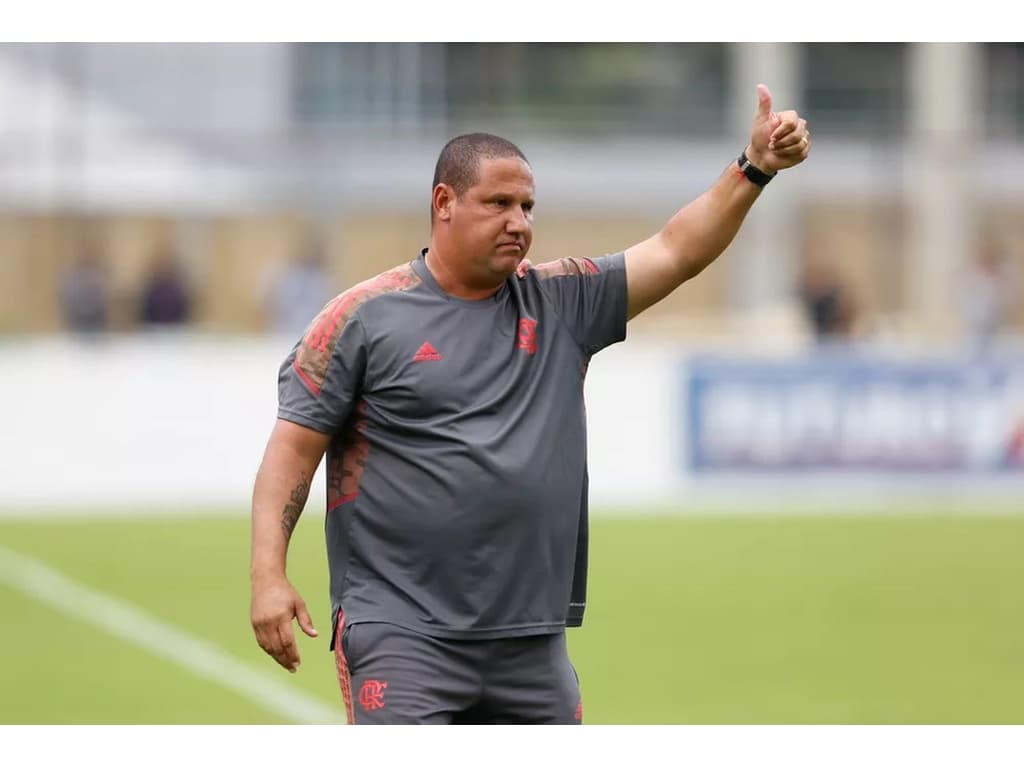 Saiba quem é Mário Jorge, técnico que vai comandar o Flamengo contra o Bahia