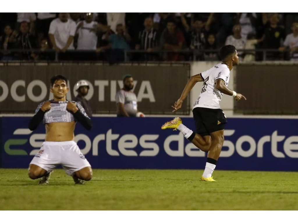 Wesley exalta equipe do Corinthians e comemora gol na Copinha: Sensação  inexplicável