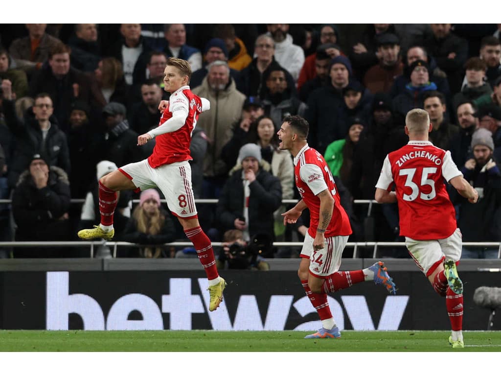 Liga Inglesa atende Arsenal e adia clássico contra Tottenham