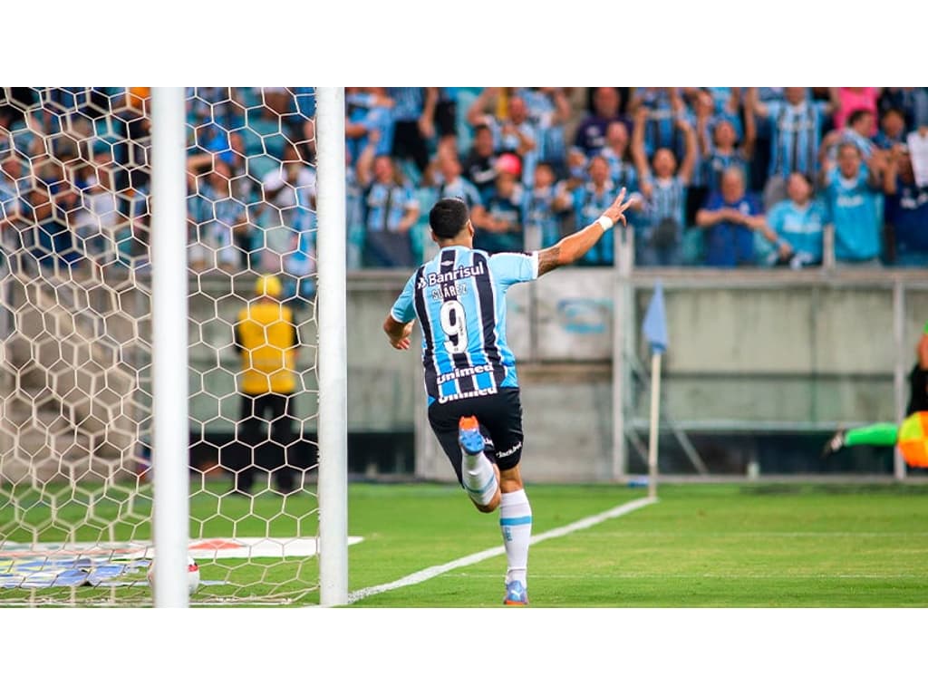 Gols nos três primeiros jogos pelo Grêmio? Suárez não foi o único