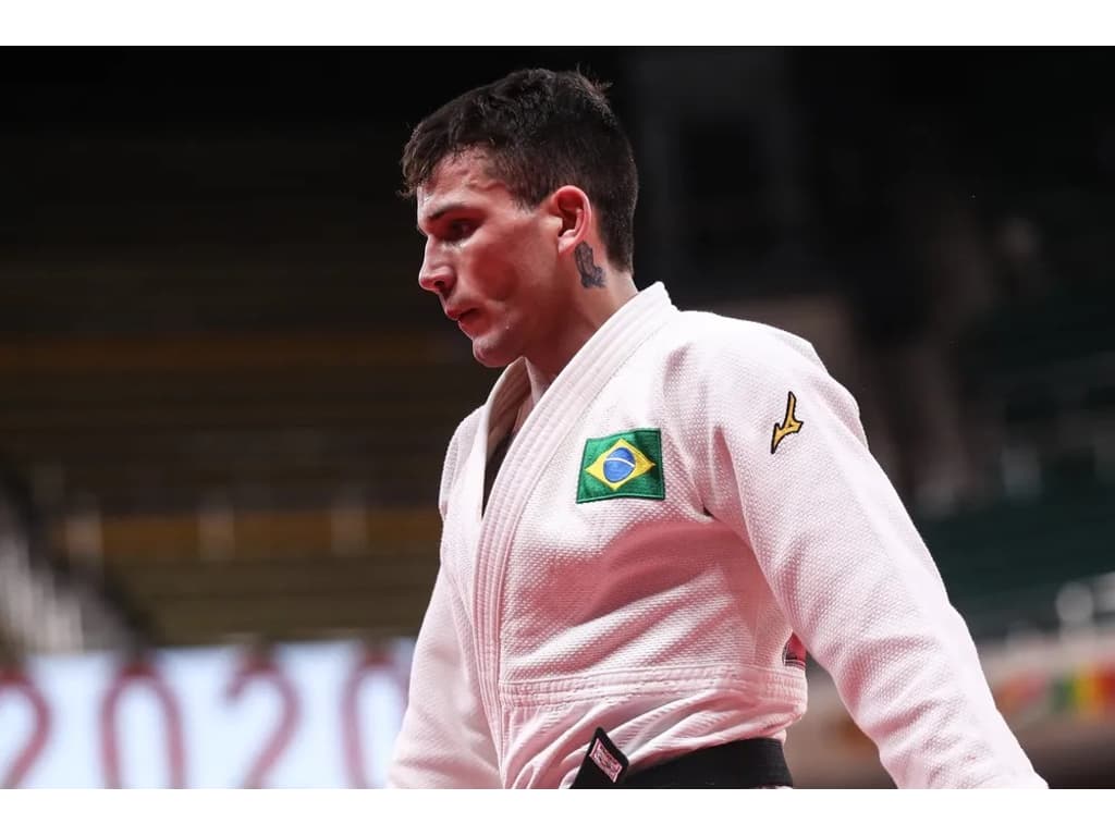 Desertor do judô iraniano dedica medalha de prata à Israel nos Jogos  Olímpicos - Guiame