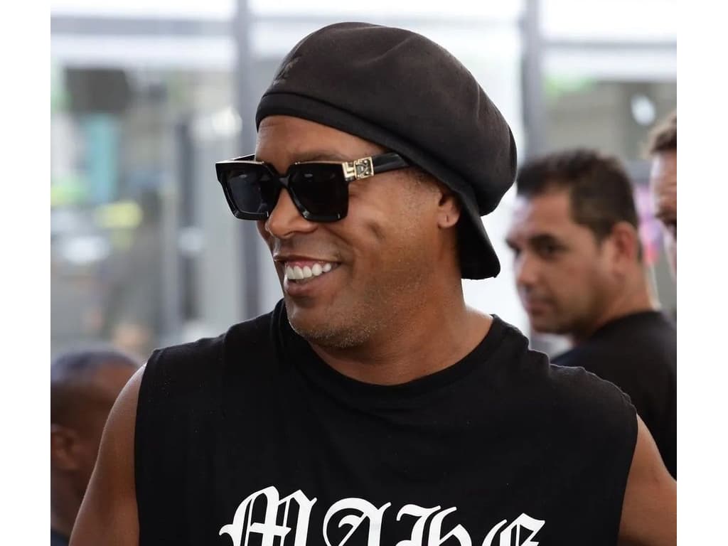 VÍDEO: Filho de Ronaldinho Gaúcho estreia no Barcelona e divide