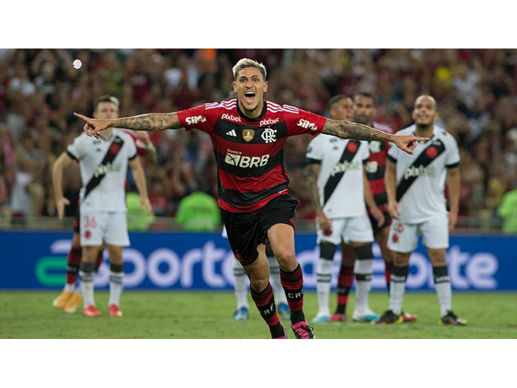 Pedro faz dois, Flamengo bate o Vasco e vai à final do Carioca