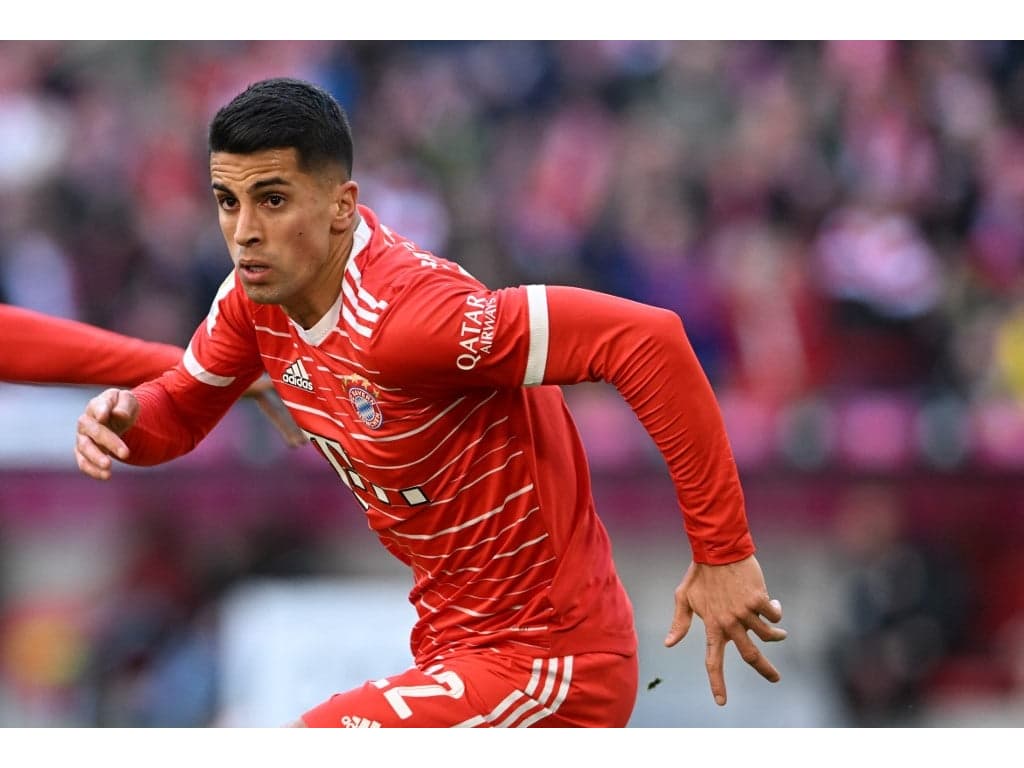 João Cancelo vai jogar no Bayern Munique por empréstimo do