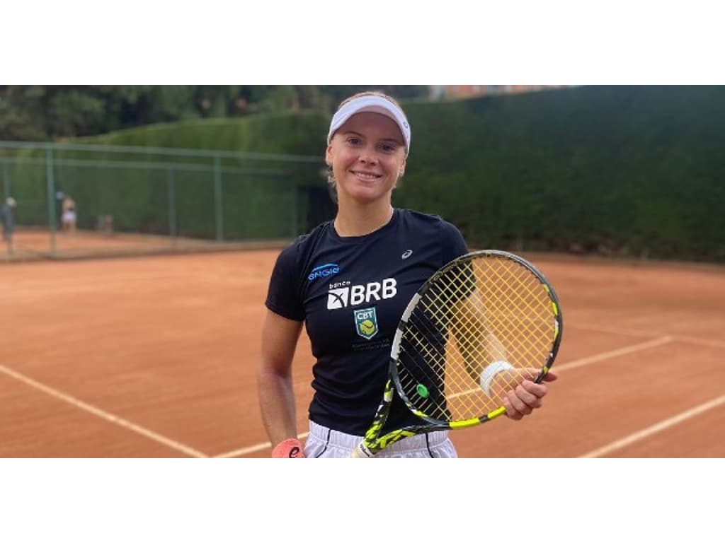 Laura Pigossi estreia nesta 2ª Feira no WTA de Bogotá