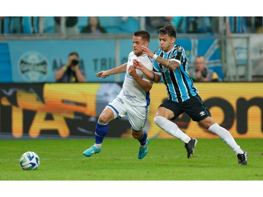 Grêmio empata com Cruzeiro no primeiro jogo das oitavas de final da Copa do  Brasil