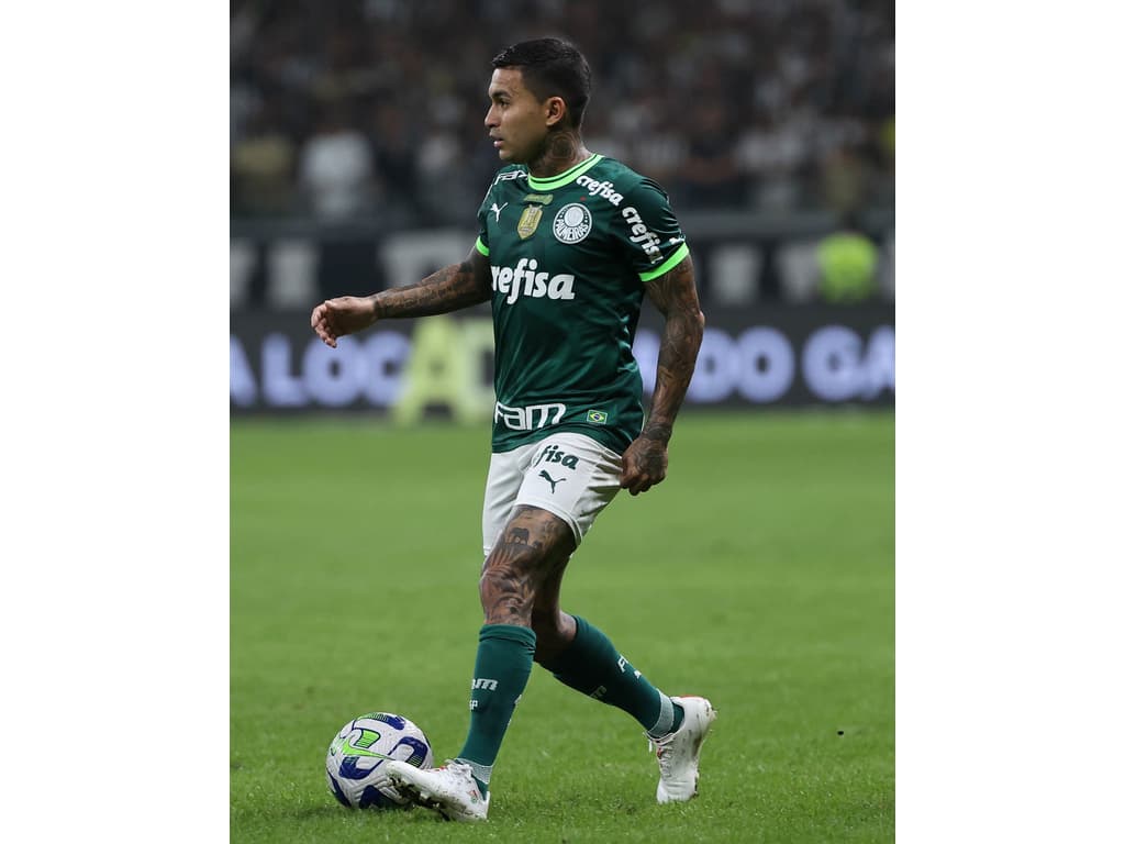 Dudu, do Palmeiras, revela fraude milionária envolvendo ex-padroeiro de casamento.