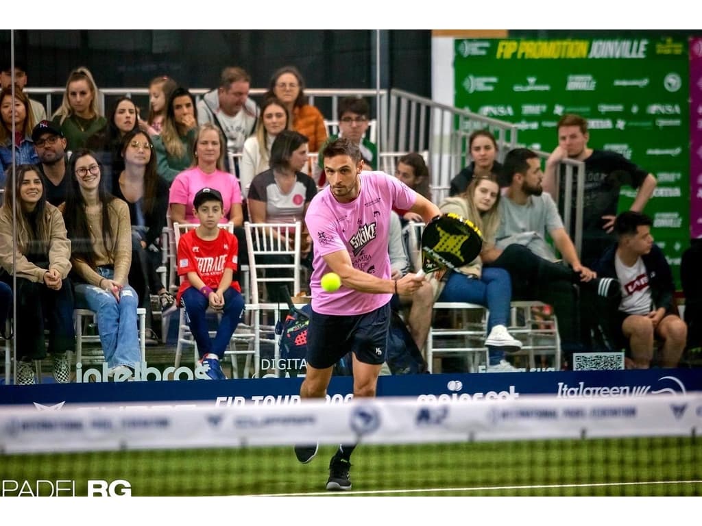 Padel: O que é, como jogar e quais as diferenças do tênis? – Super