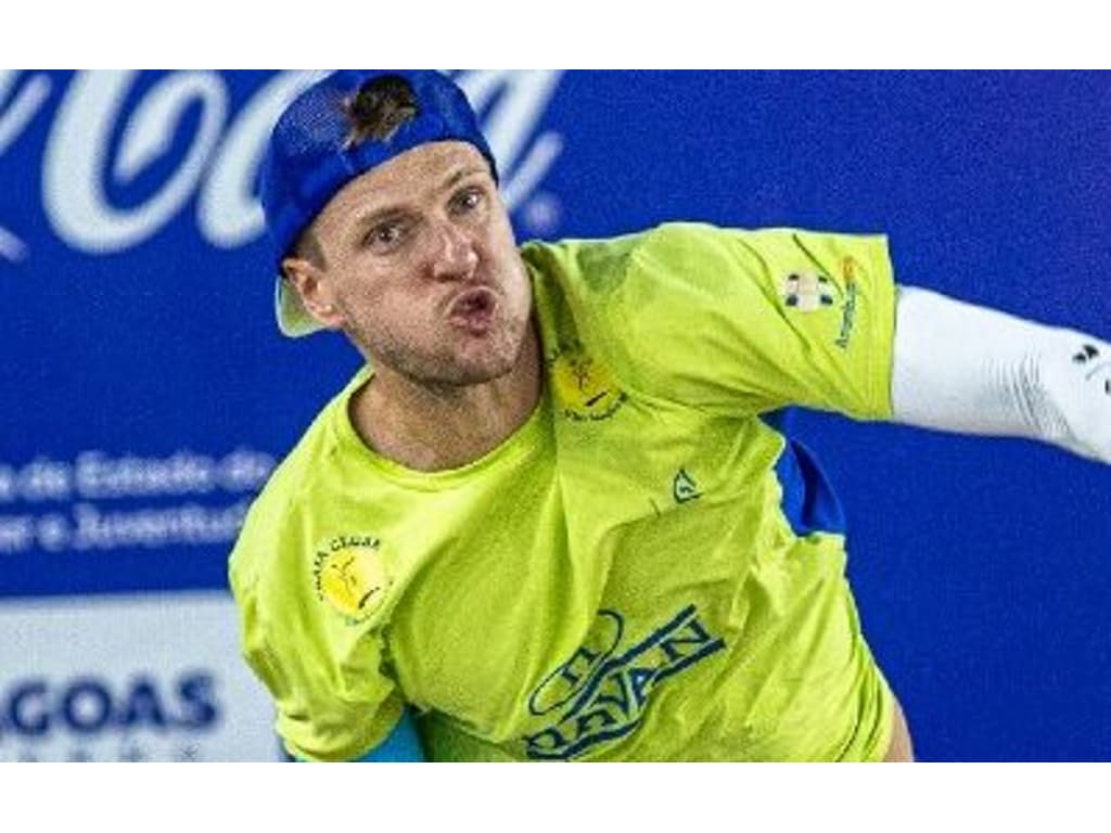 André Baran, número 1 do Brasil no Beach Tennis, é campeão por equipes e  vice individual no Rio