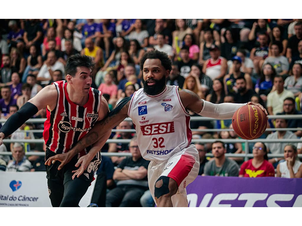 Em jogo emocionante, FlaBasquete vence o São Paulo fora de casa e assume a  Liderança do NBB