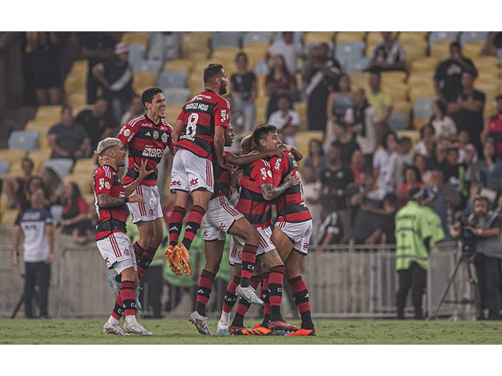 Ídolo do Flamengo rasga elogios para Wesley: “Tem que ser titular