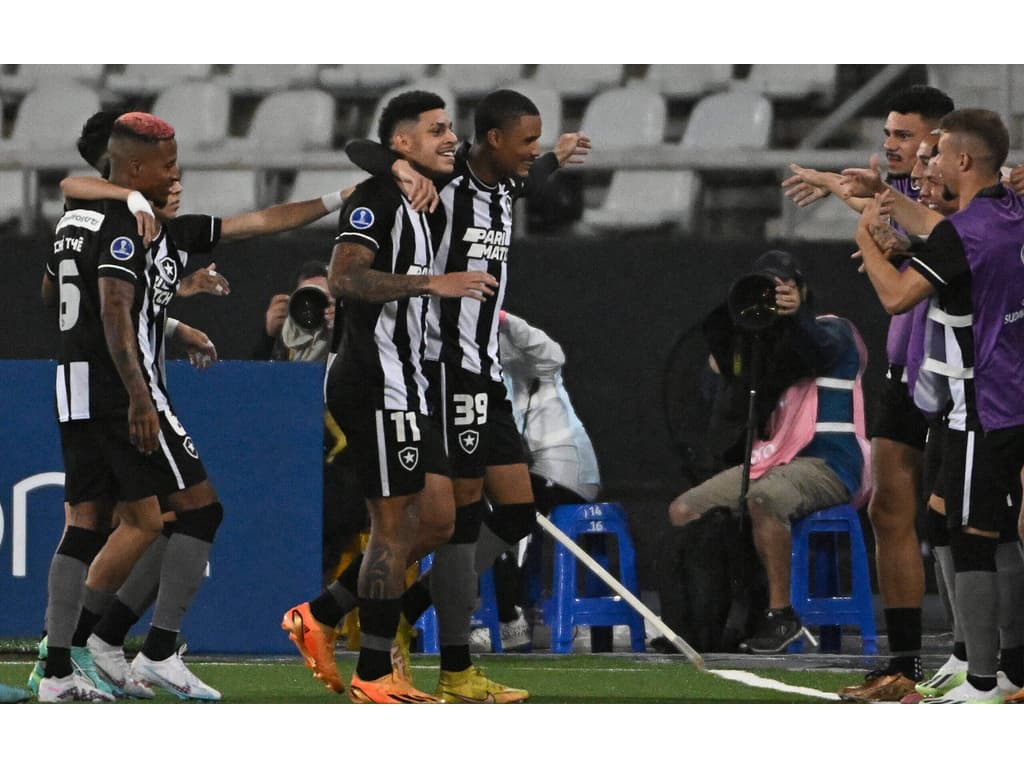 Botafogo acumula R$ 7,6 milhões em premiação com classificação às oitavas  da Sul-Americana, botafogo