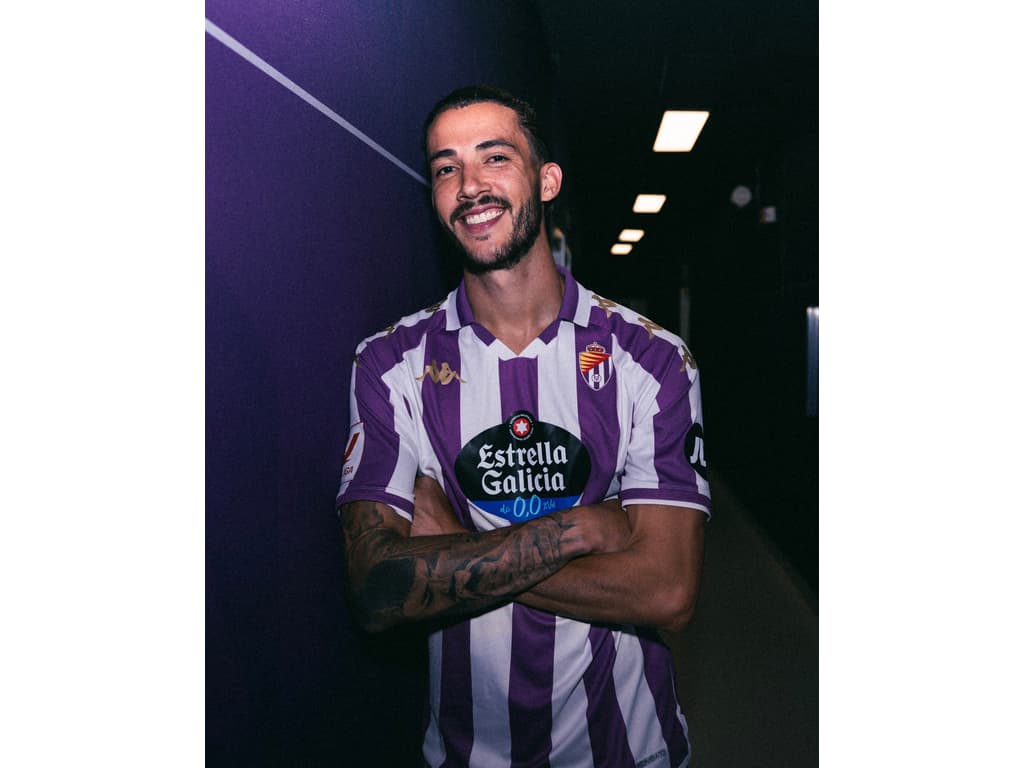 Corinthians encaminha a contratação do zagueiro Gustavo Henrique, do Real Valladolid