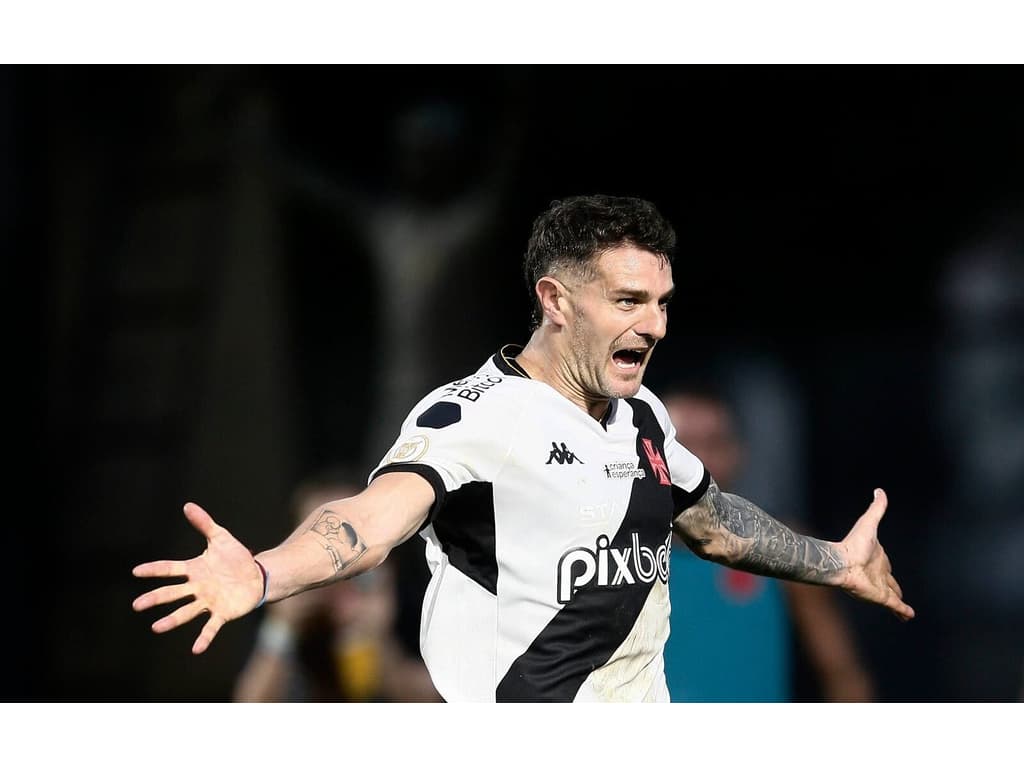 Vegetti, do Vasco, é absolvido e pode jogar contra o Cruzeiro