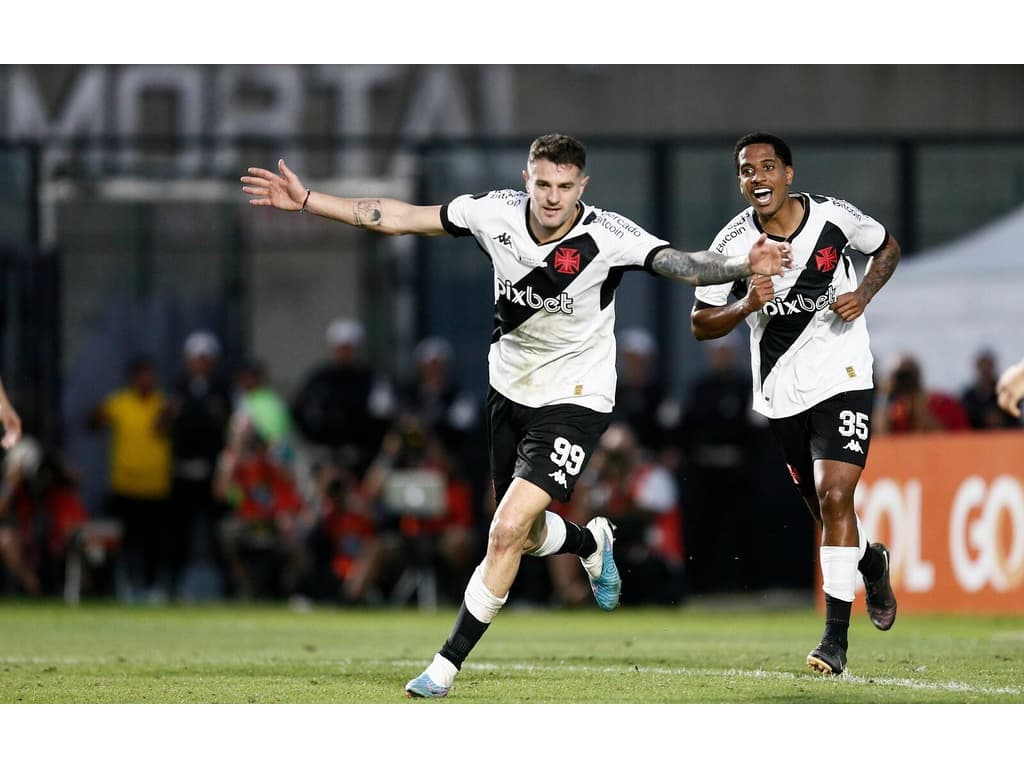 Com Gol De Vegetti, Vasco Vence O Grêmio E Conquista A Primeira Vitória ...