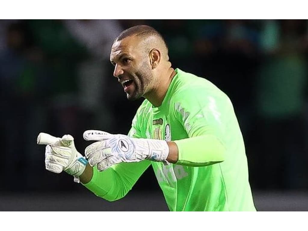 Atuação de Weverton divide opiniões de torcedores do Palmeiras na web