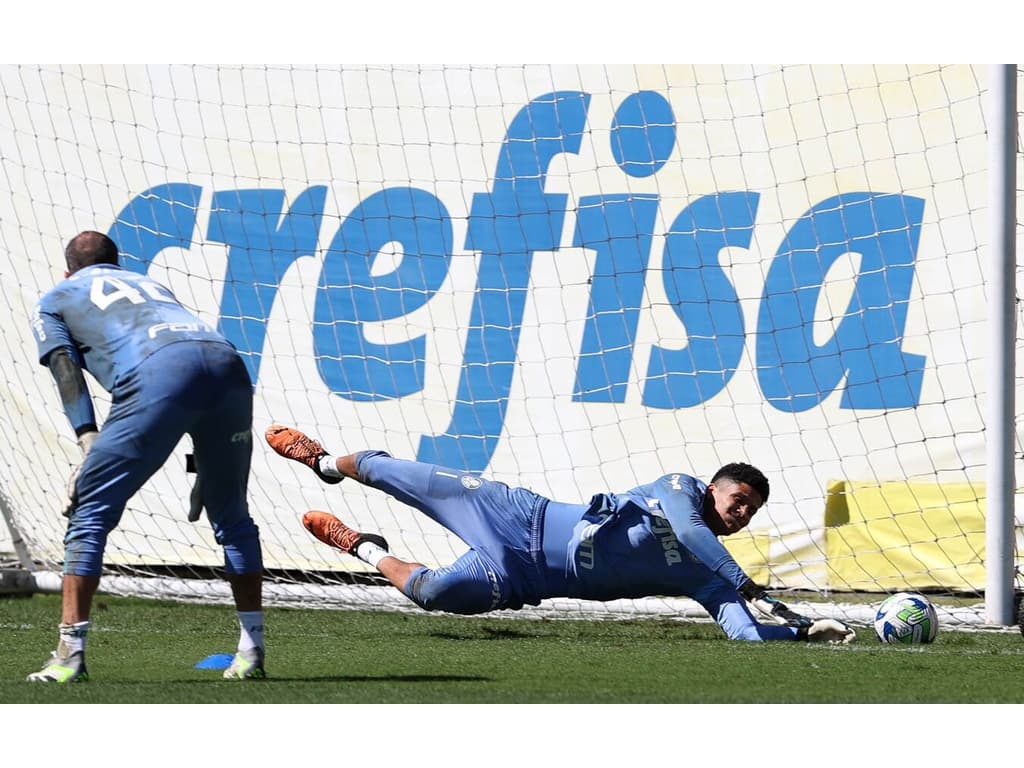 Goleiro Mateus celebra retorno ao Palmeiras e comenta período na Europa: 