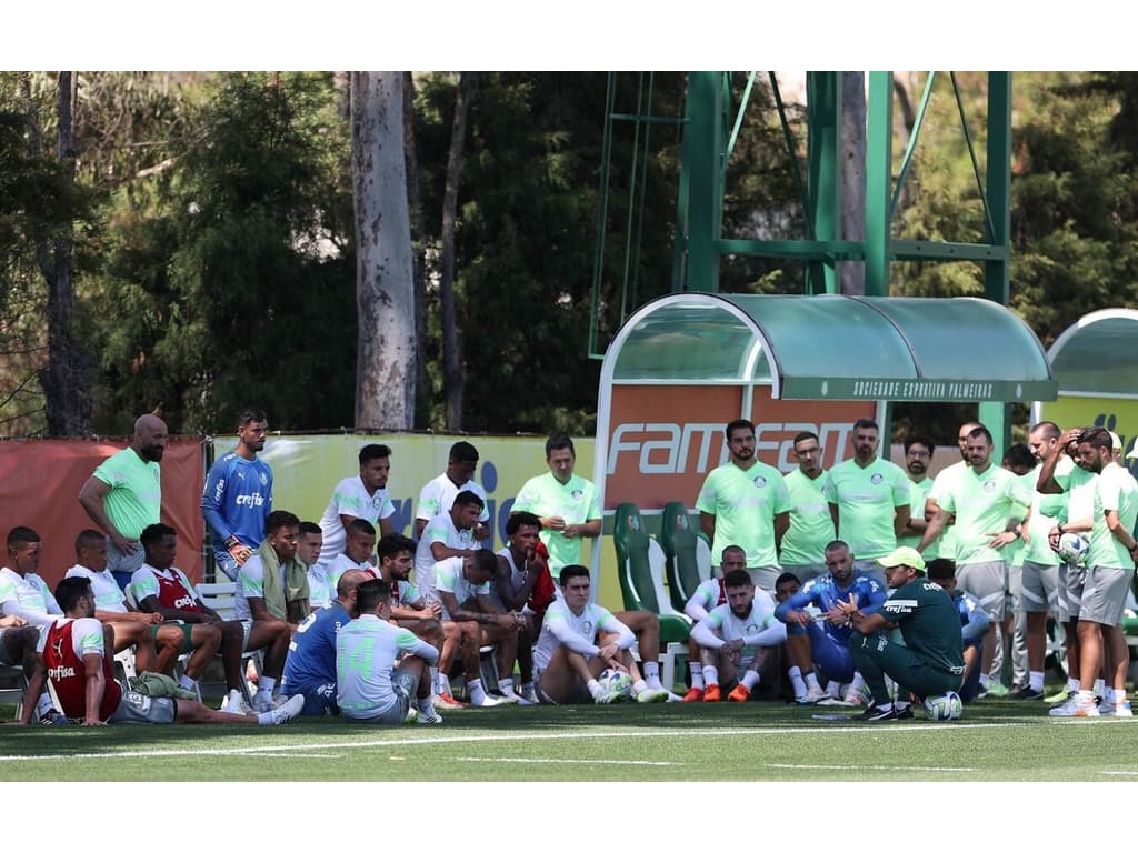Palmeiras inicia semana diferente com atividade na Academia de Futebol