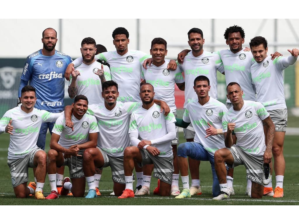 Grêmio finaliza preparativos para jogo decisivo contra Flamengo