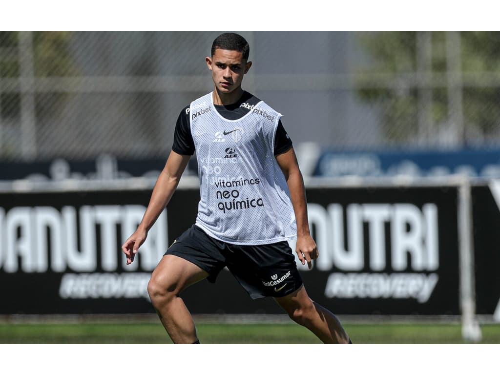 Luxemburgo chama joia do Sub-17, e Corinthians foca na parte tática durante Data Fifa