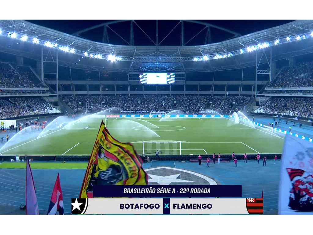 Jogador do Flamengo se torna alvo de torcedores em clássico contra o Botafogo