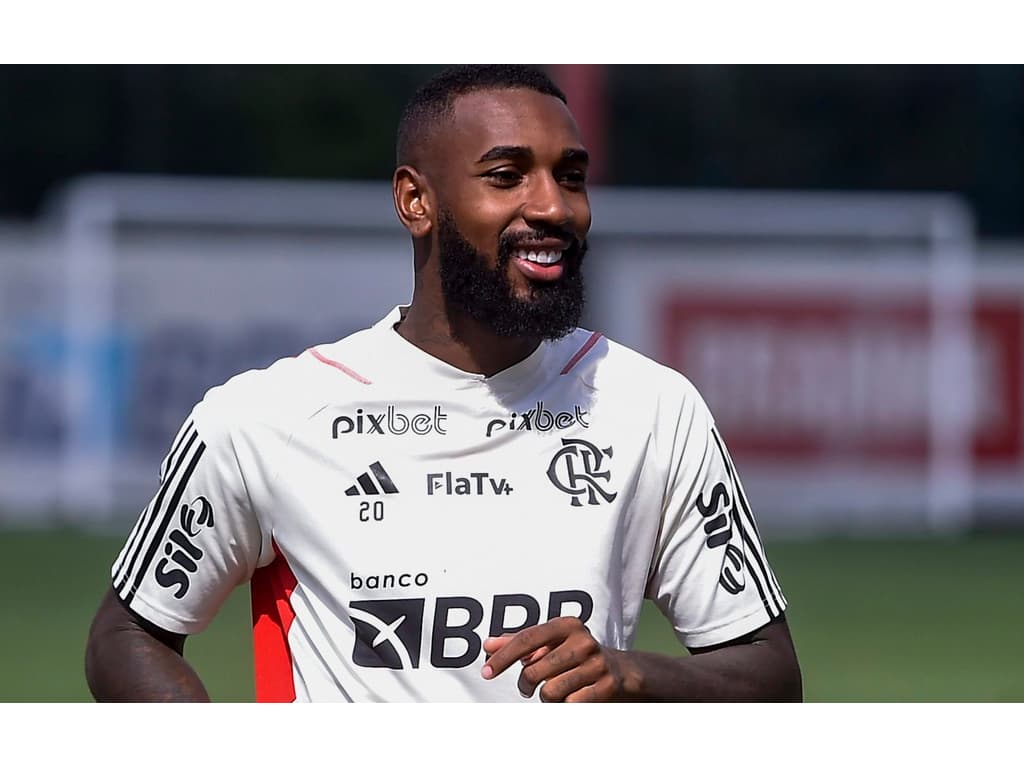 Gerson parabeniza trabalho de torcedor do Flamengo nas redes sociais