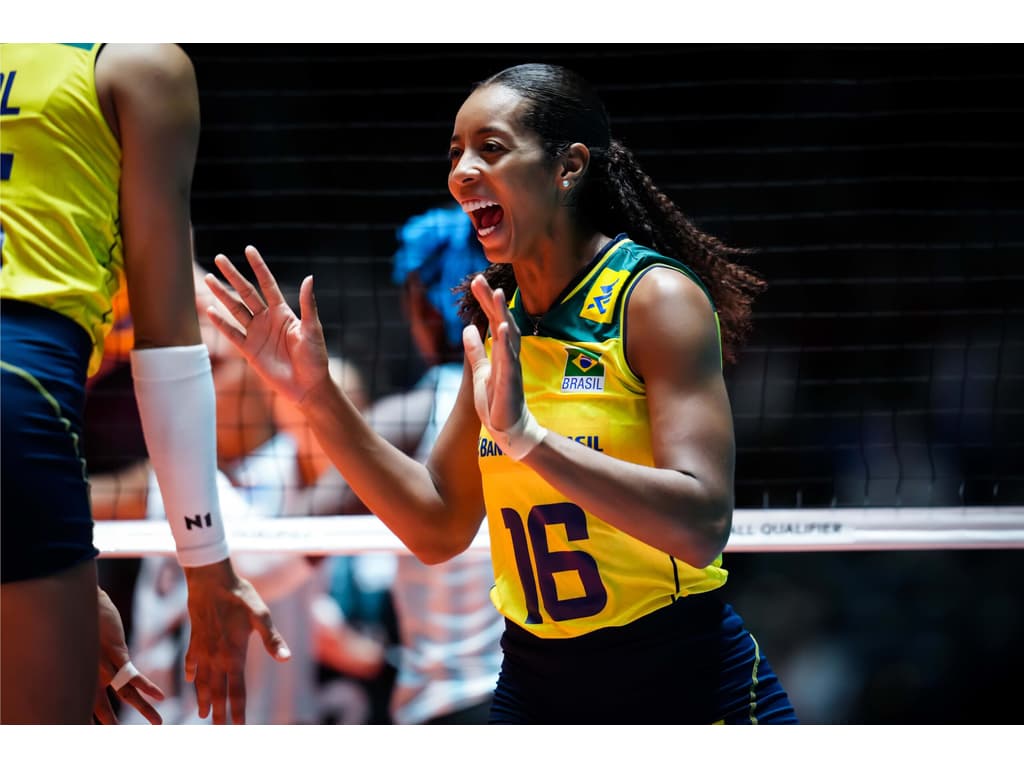 Brasil vira contra a Argentina no vôlei e vence no tie-break - Jogada -  Diário do Nordeste