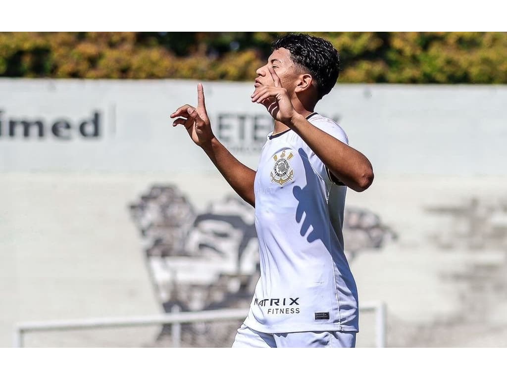 Em seu primeiro jogo internacional, Sub-17 do Timão vence o