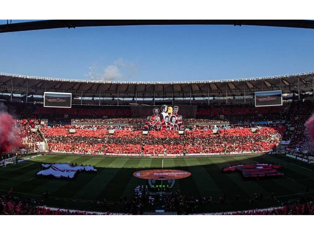 Zico agradece homenagem da torcida do Flamengo e mostra confiança em virada no Morumbi