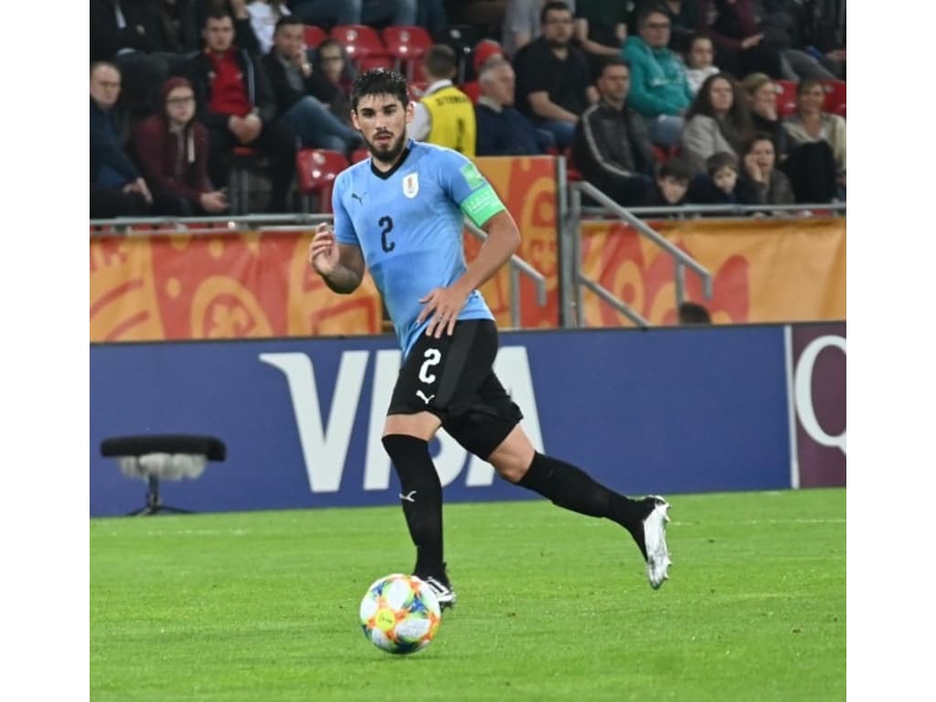 Possível ausência de Bruno Méndez na seleção do Uruguai pode antecipar renovação com o Corinthians