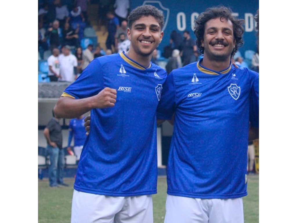 Só dois de 56 campeões mundiais sub-17 jogaram Copa: Adriano e