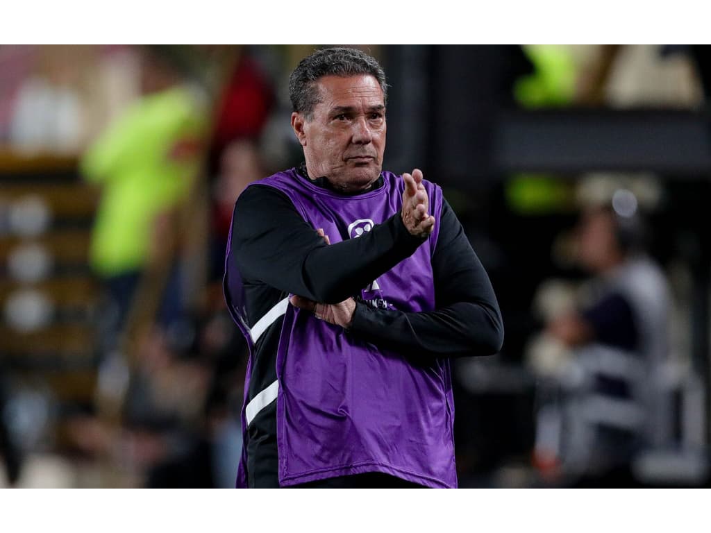 !AO VIVO! Assista à coletiva de Luxemburgo após vitória do Corinthians sobre o Botafogo no Brasileirão