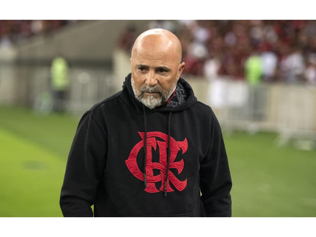Sampaoli é multado e suspenso pela Conmebol por expulsão em Flamengo x Olimpia