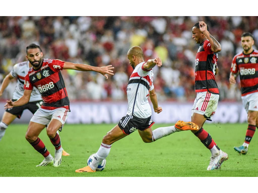 Vidente aponta o vencedor do jogo Flamengo x Palmeiras