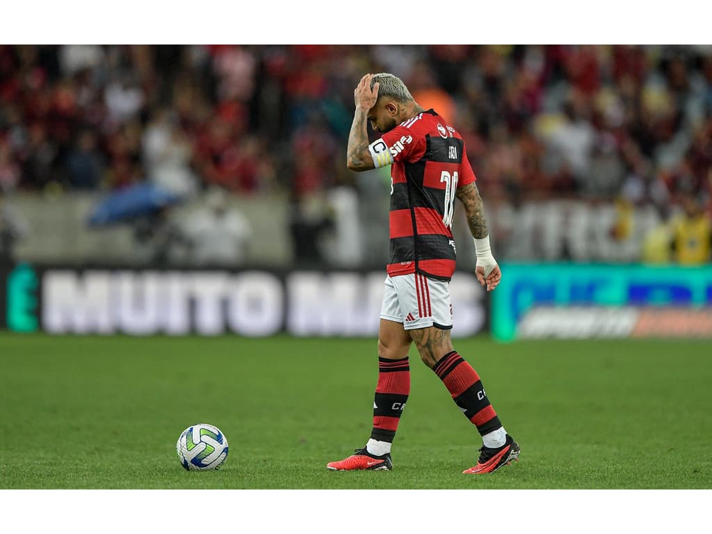 Gabigol sai em defesa de Sampaoli, e técnico justifica modificações na escalação do Flamengo