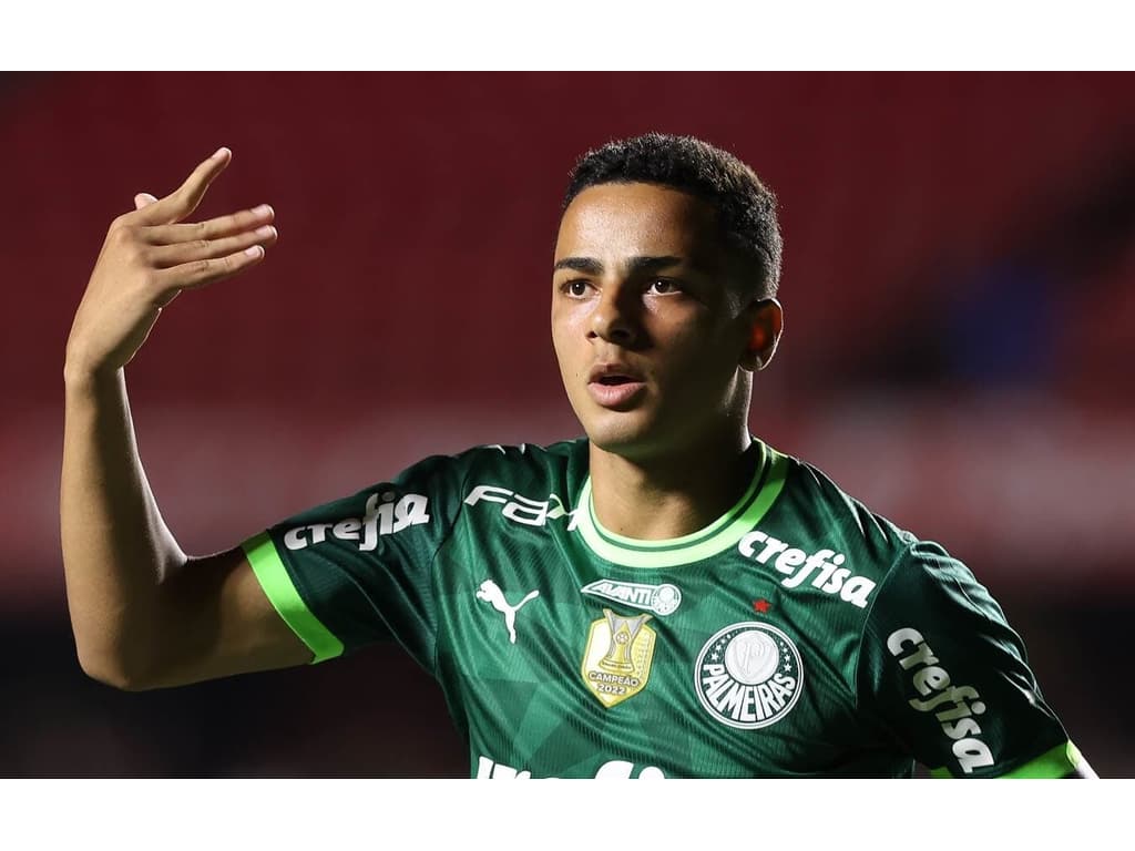 Palmeiras recebe calote por venda de joia da base e pode ir à Fifa