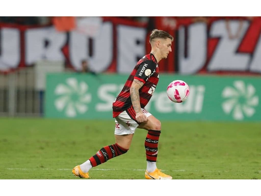 Varela dá novo passo em recuperação; saiba como foi o treino do Flamengo