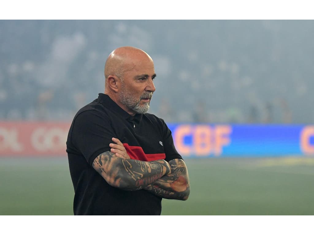 Com Bruno Henrique suspenso, Sampaoli estuda opções para o ataque do Flamengo contra o Athletico