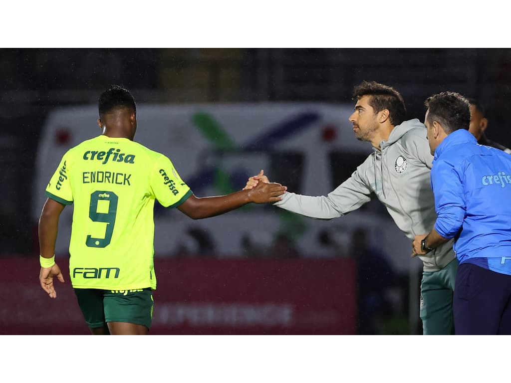 Abel Ferreira revela em qual situação prefere utilizar Endrick no Palmeiras