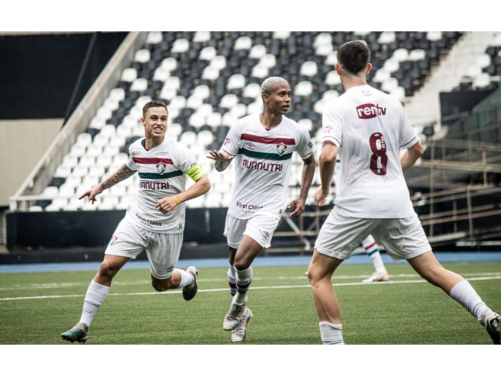 Copa Rio Sub20 Fluminense goleia Botafogo e encaminha título