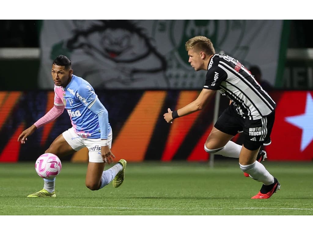 Rony chega a nove jogos sem gol e expõe drama do ataque do Palmeiras em 2023