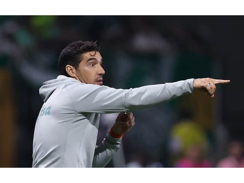 Pressionado, Abel Ferreira reencontra o Santos, para quem jamais perdeu pelo Palmeiras