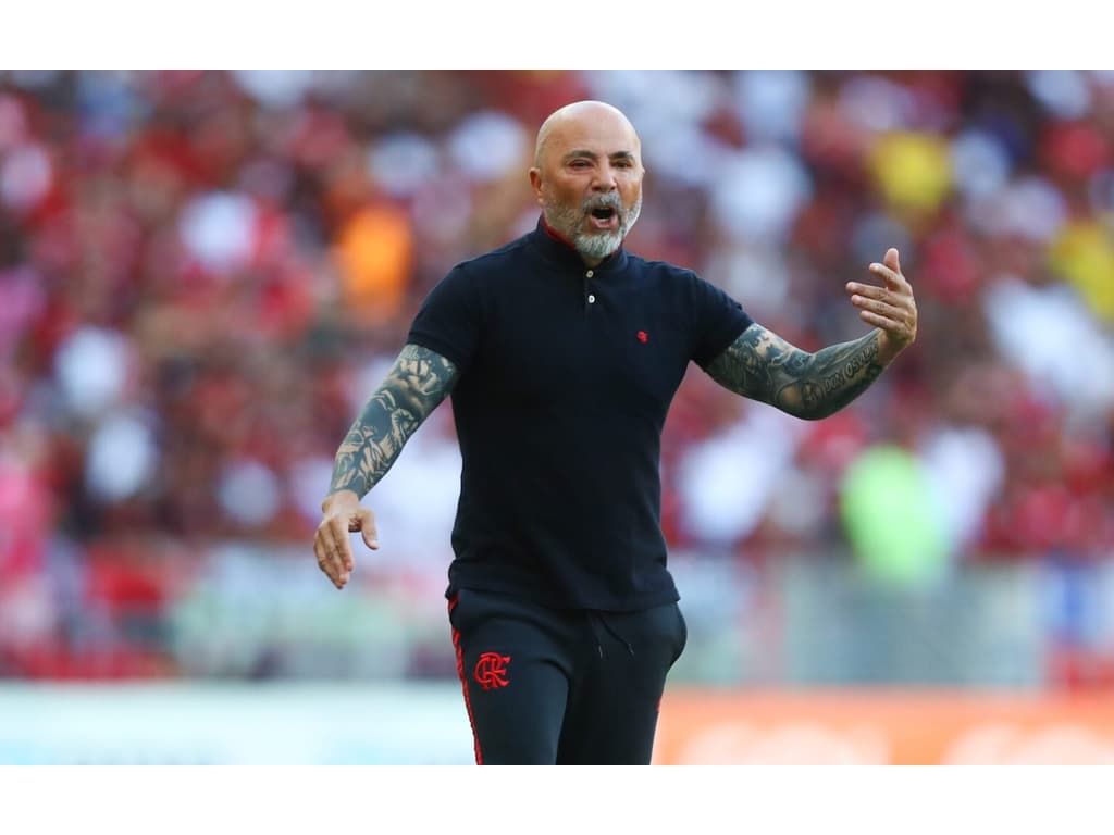 Jorge Sampaoli assina rescisão contratual com o Flamengo; saiba quanto o treinador vai receber