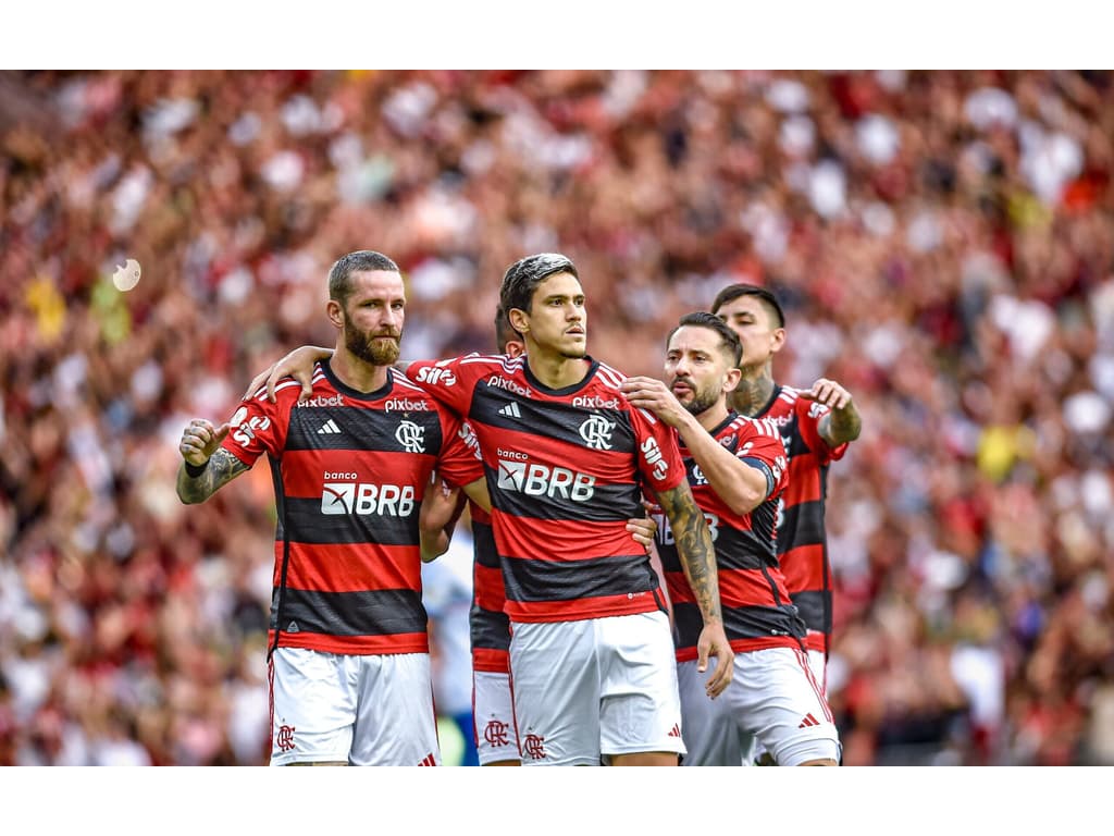 Flamengo ameniza momento tumultuado e figura no G4 do returno do Brasileirão