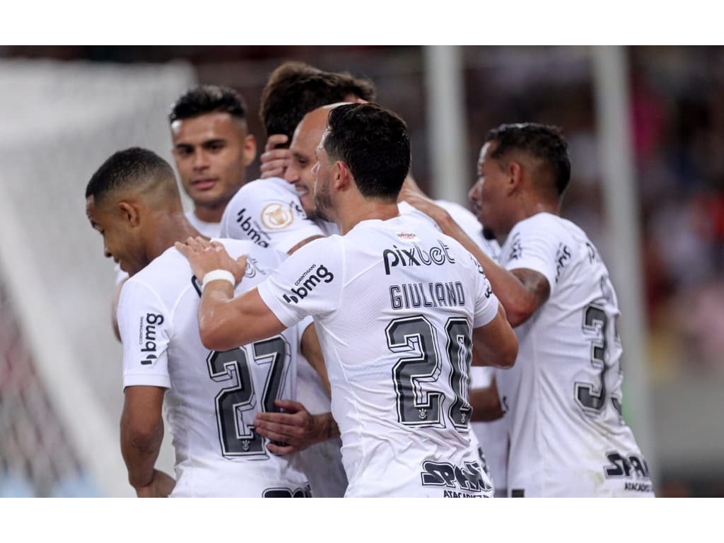 ANÁLISE: Corinthians compete como nunca, mas termina com rotineiro sabor amargo