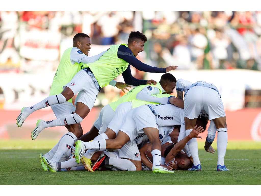 LDU vence o Fortaleza nos pênaltis e conquista o título da Sul